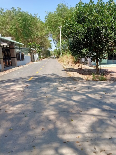 Ấp 5 xã tân hưng bàu bàng, 568m2 2 mặt đường