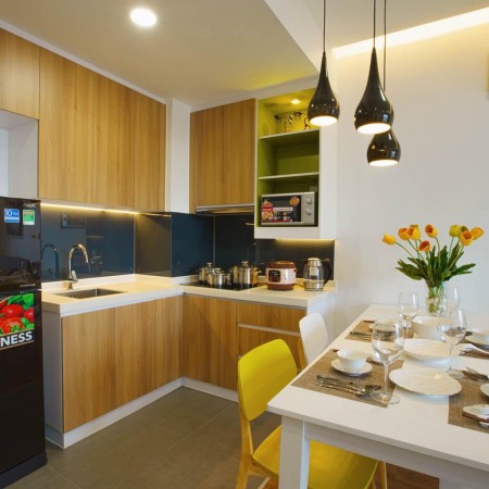 Căn hộ đầy đủ nội thất cao cấp tại Republic Plaza-1 và 2 phòng ngủ-giá từ 10-15tr/th tuỳ căn,ở liền.LH:0765568249 Văn
