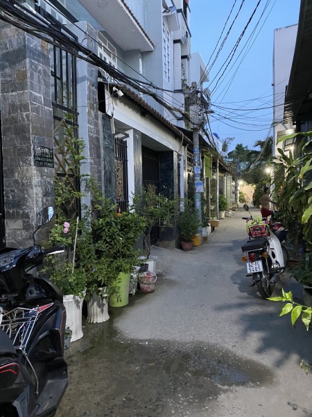 Nhà bán ĐSH 1 lầu hẻm 1982/ Huỳnh Tấn Phát Thị trấn Nhà Bè 2PN giá 1,25 tỷ