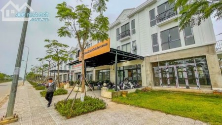 Bán Cắt Lỗ Shophouse Khu C Royal Park Giá Rẻ Sập Sàn Giá Chỉ 5,6 tỷ