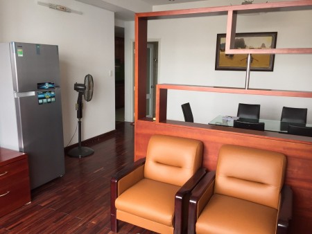 Cần cho thuê gấp Căn Hộ Screc tower Quận 3 .