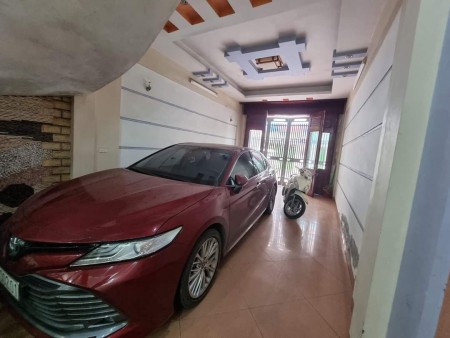 Khu phân lô quân đội Nam Đồng, 50m2*4T, Gara ô tô 7 chỗ, cách 5 nhà ra hồ Xã Đàn, 7.8 tỷ