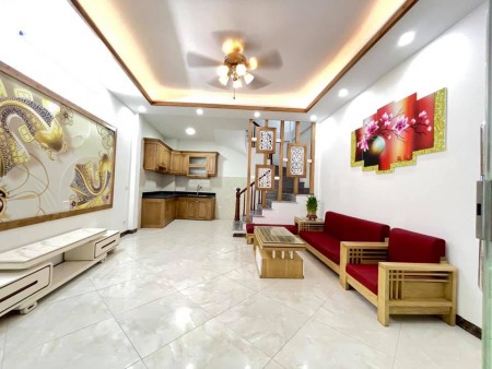 LÔ GÓC SIÊU ĐẸP GIÁ HỜI HOÀNG MAI GIÁ 2,5 TỶ