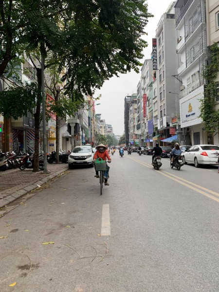 Mặt Phố Nguyễn Ngọc Nại 6 tầng vỉa hè kinh doanh chỉ 8.8 tỷ.
