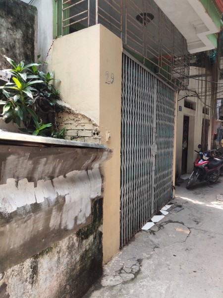 Nhà ngon lô góc thoáng ngay phố Tân Mai 4*40m2, 3,1 tỷ gần trường gần phố lớn
