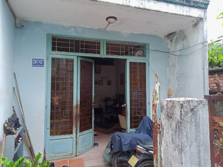 Cần bán 1 căn nhà cấp 4 hẻm cụt cách đường lớn Tạ Quang Bửu 20m