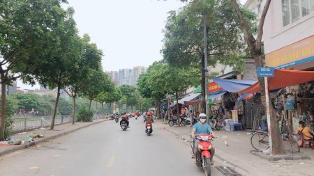 BÁN NHÀ MẶT PHỐ VŨ TÔNG PHAN 92m2 4 TẦNG, GIÁ 17,5 TỶ ( KINH DOANH CỰC ĐỈNH )