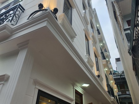 Siêu tuyệt phẩm vừa ra mắt tại sân vận động Mỹ Đình 5tầng x 30 m2 giá nhỉnh 3 tỷ