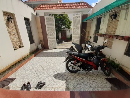 CHO THUÊ NHÀ 5x20M TRỆT 2 LẦU 5P SÂN ĐẬU XE Ô TÔ BÌNH AN QUẬN 2