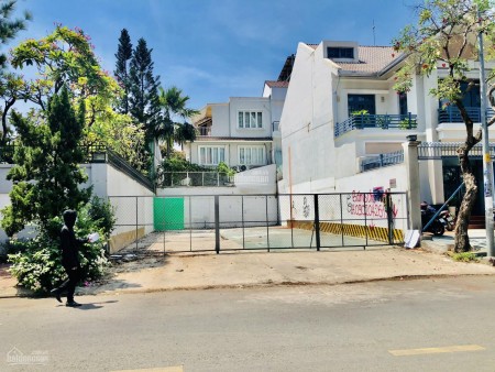 Bán gấp cặp liền kề BV Chợ Rẫy 2, gần BX. Miền Tây đã có sổ