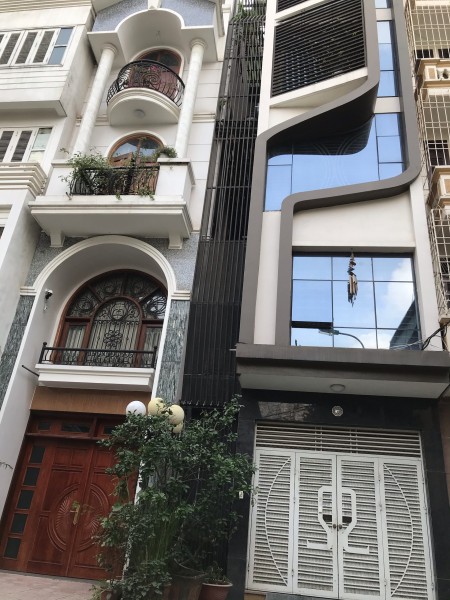 Bán nhà phân lô Bộ CÔNG AN phố HOÀNG CẦU, Đống Đa 70m2- HAI MẶT ngõ Ô TÔ TRÁNH- hơn 9 tỷ