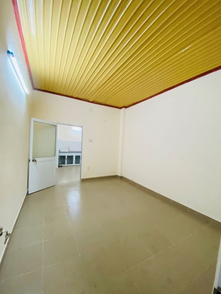 Cần Bán Gấp Nhà 1 Trệt 1 lầu Khu Linh Tây, thủ đức, TPHCM, Gần UBND, chợ và Trường học