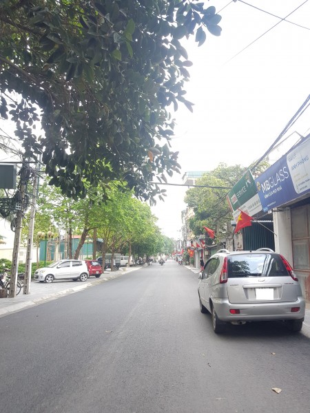 Bán đất đường Thượng Thanh, Long Biên 33m2 MT 3.6m mua ở hoặc giữ tiền đều được