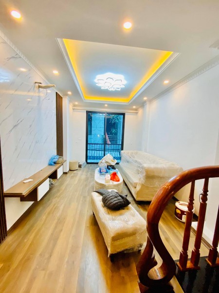 38M2 4 NGỦ 10M Ô TÔ TRÁNH SỔ ĐỎ NỞ HẬU ĐẸP NHỈNH 2.7 TỶ