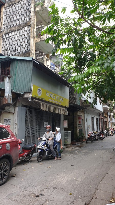 Chính chủ cần bán cửa hàng 2 tầng phố Tạ Quang Bửu, phường Bách Khoa, quận Hai Bà Trưng, Hà Nội.