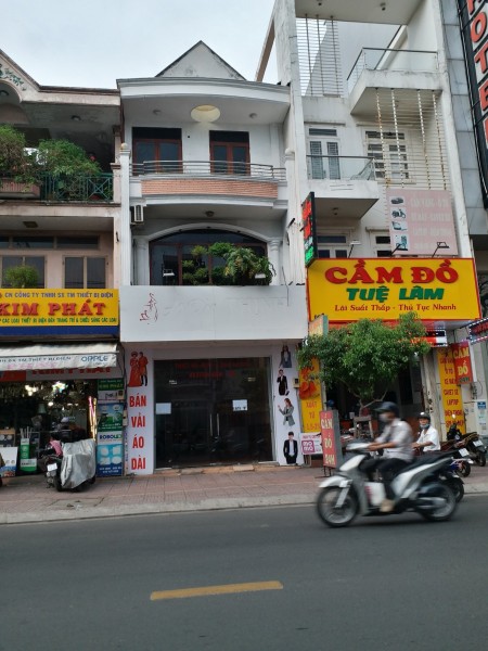 Nhà MT đẹp ngang 4m Trương Công Định, khu Bàu Cát