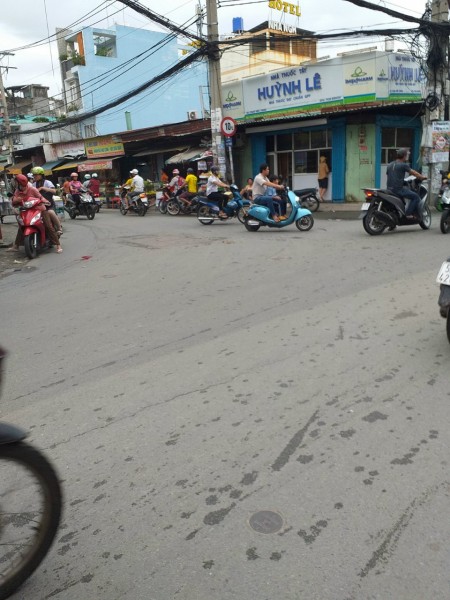 Bán đất và nhà mặt tiền kinh doanh liên khu 4-5 , Bình Tân