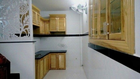 Nhà vị trí đẹp hẻm thông 5m điện nước