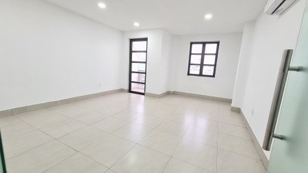Cho thuê văn phòng Cityland Park Hills 30m2 đặt được bảng hiệu