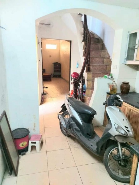 HƠN 1 TỶ MUA NHÀ Ở ĐÂU??Bán nhà Xuân Phương, 37M, 2 tầng, 1.5 tỷ. Liên Hệ: 0989436616
