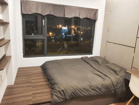 Cho thuê căn 2PN view sông, tầng trung Nội thất cao cấp