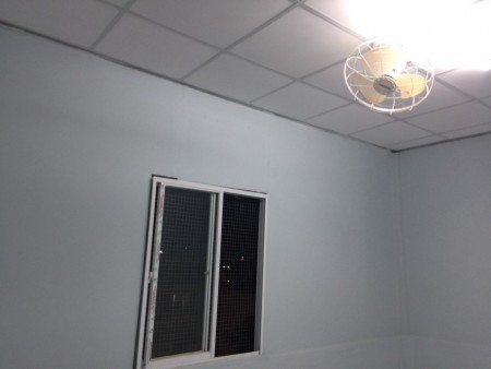 Giá: 2tr5 đến 2tr8/th. Chính chủ cho thuê phòng trọ Tô Hiến Thành, Quận 10