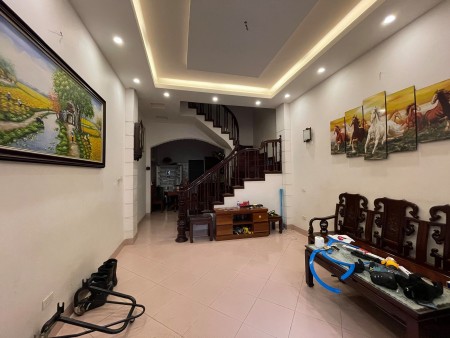 Bán nhà phân lô, ôtô, Quan Nhân, Cầu Giấy, 48m2, 5T, 2 thoáng , giá 6.3 tỷ.