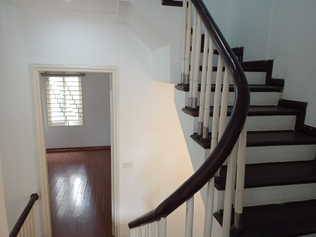 Bán gấp phố Nguyễn Văn Huyên, Cầu Giấy, ôtô, kinh doanh, vỉa hè, 70 m2 chỉ 13 tỷ
