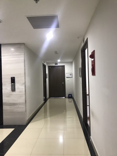 Bán chung cư 2PN 2WC 65,6m2 giá 1,9 tỷ dự án ROSE TOWN 79 Ngọc Hồi