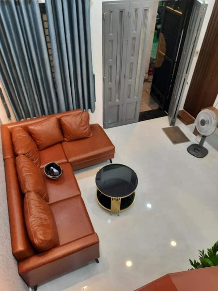 Hoàng Hoa Thám, 30m2, ngang 3,5, HXH tới cửa, gần Sacombank