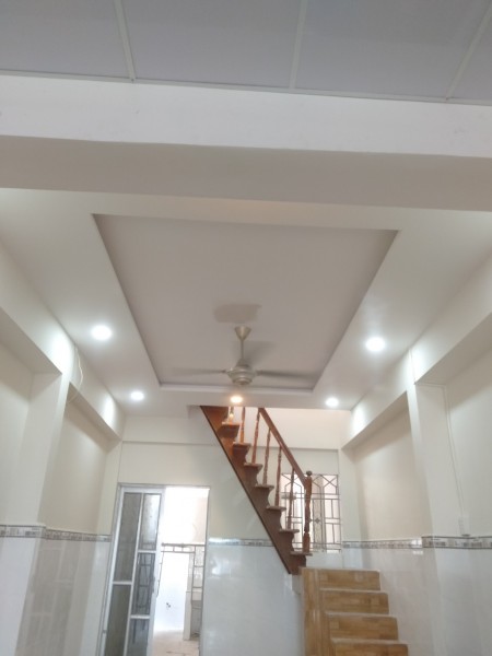 Cho thuê nhà mặt tiền nguyên căn Q.7