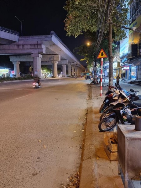Bán nhà mặt phố Nhổn 71m2, 6 tầng, MT 6m, kinh doanh, giá chào 14 tỷ
