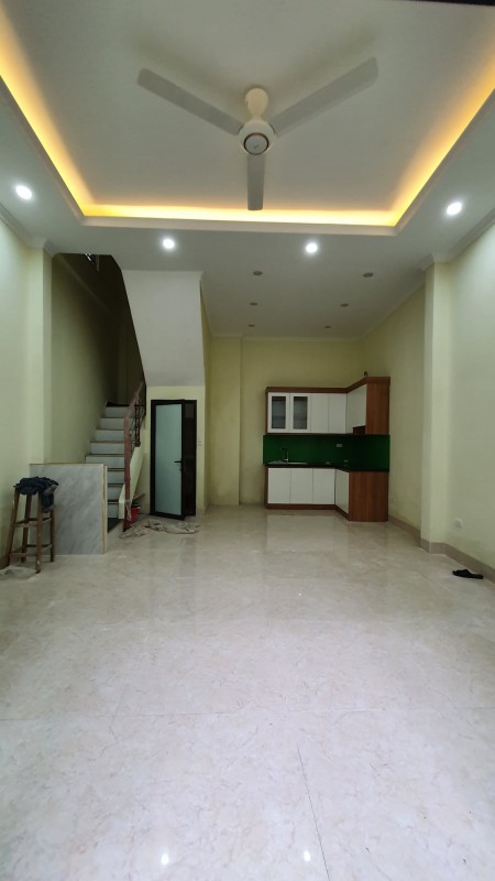 Bán nhà Phú Diễn, 3 ô tô tránh, nhà đẹp 4T. Hồ điều hòa. Giá 3tỷ hơn