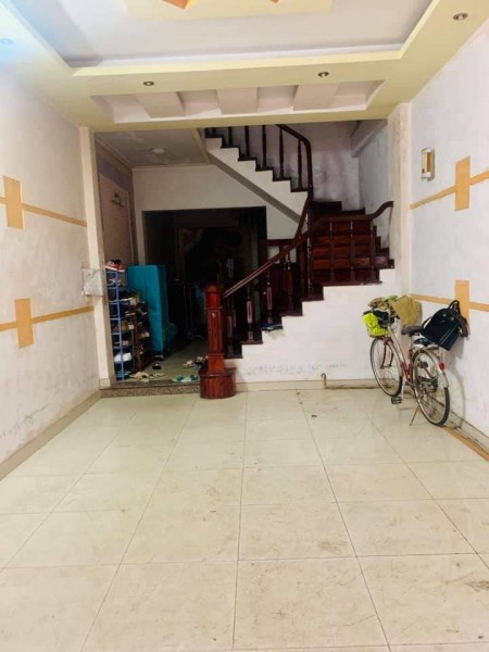 Cần bán nhà MẶT PHỐ TRẦN VĨ 63m2, 5 tầng