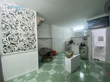 Chính chủ cho thuê nhà 1 trệt + 1 lầu đúc, (nhà một sẹc) gần mặt tiền đường Quốc lộ 13 cũ, Hiệp Bình Phước, Thành phố Thủ Đức.