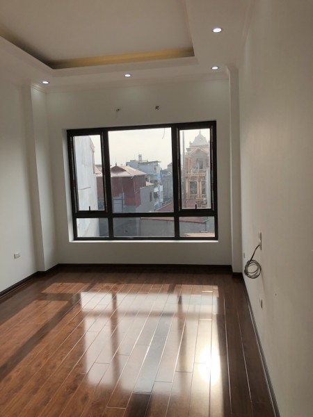 Cần bán nhà 4 tầng 2,5 tỷ Tổ 2 Phúc Đồng, Long Biên, Hà Nội
