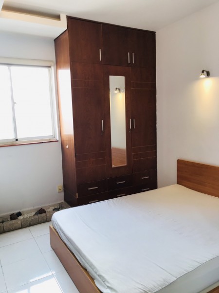 Cho thuê căn hộ Central Garden. Căn hộ quận 1, 2 PN, 2WC, 87m2 full nội thất, giá 11.5tr/tháng