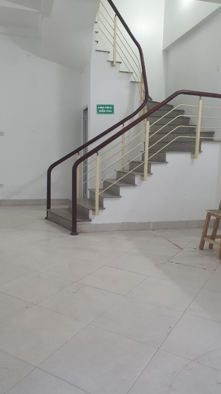 Cho thuê nhà Mỗ Lao 52m 4 tầng 14tr ô tô vào nhà