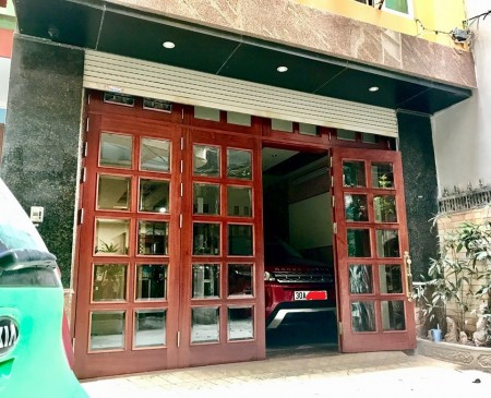 Bán nhà PL ô tô 60m2 x 5 tầng đẹp, sang trọng ngõ 629 Kim Mã giá 10 tỷ. LH 0912442669