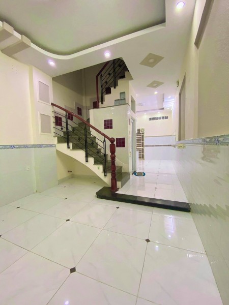 Bán nhà phố Đinh Tiên Hoàng Quận Bình Thạnh. LH: 0932155399
