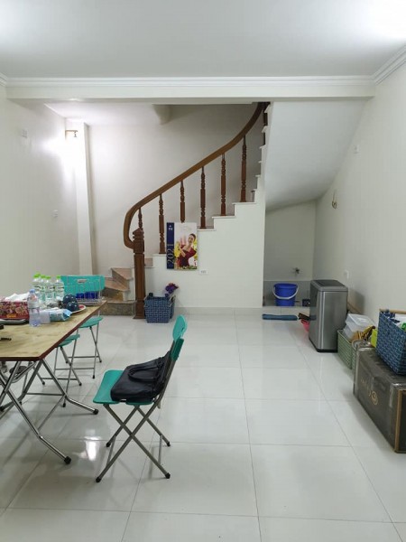 Nhà mặt Ngõ Phố Trúc Khê, Ô tô cách nhà 10 mét, diện tích 25/30m2, 6 tầng - giá 4 tỷ.