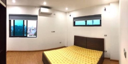 Bán gấp nhà mặt phố Trích Sài, Tây Hồ, vỉa hè rộng, kinh doanh sầm uất, 17.9 tỷ