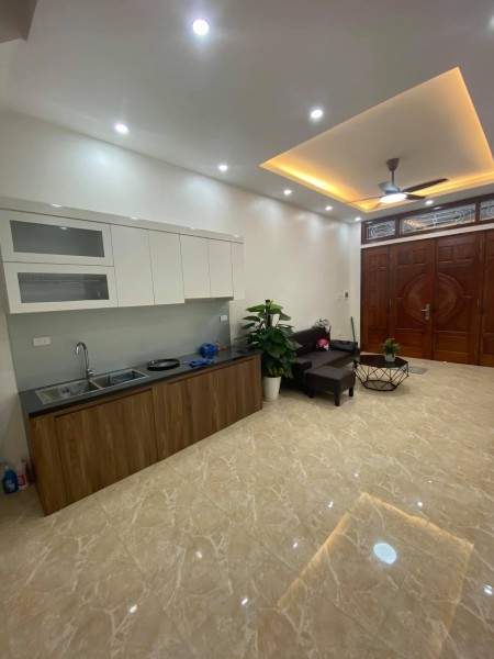 Bán nhà Hòa Bình 7, 15m Ô TÔ tránh, ở ngay, gần phố, Ngõ thông rộng, Nhỉnh 3 tỷ