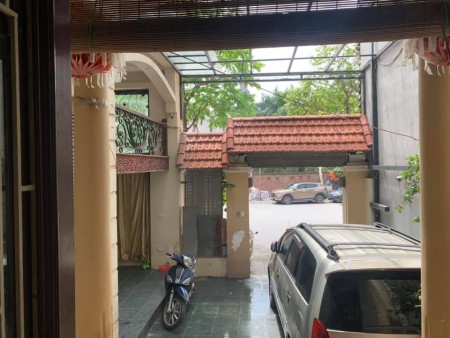Bán nhà mặt phố Trương Công Giai, KD VIP, 138m2, 3T, 10.4m MT, 45 tỷ, LH 0839844444