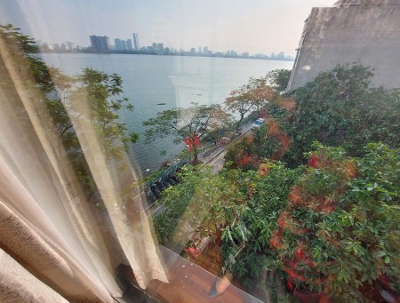 Mặt Hồ Tây, quá hiếm, cho tây thuê, 142m2, 6 tầng, 62 tỷ, 0913383966