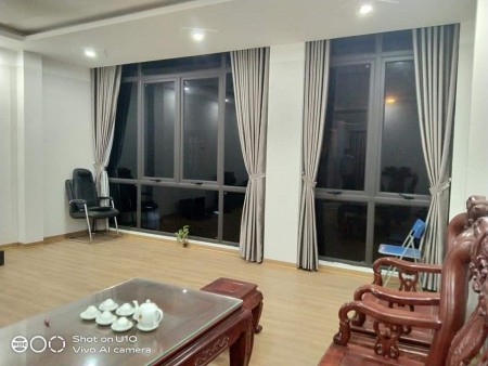Bán nhà liền kề KĐT Linh Đàm thang máy ô tô tránh