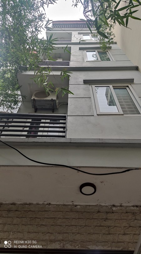 Bán nhà Ngọc Thuỵ, dtsd 38m2, giá 3.65 tỷ, nhà đẹp, ở ngay, ngõ thông, ô tô đỗ cửa