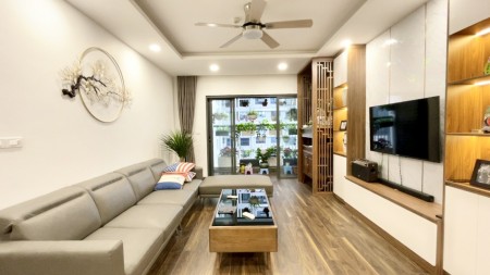 Chính chủ cần bán 4 pn, tầng 15 toàn Sapphire cc goldmark City. Dt 161m2