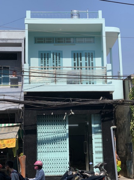 Bán rẻ căn nhà đẹp 2 lầu đúc (4.3x12) mặt tiền Gia Phú Q.6
