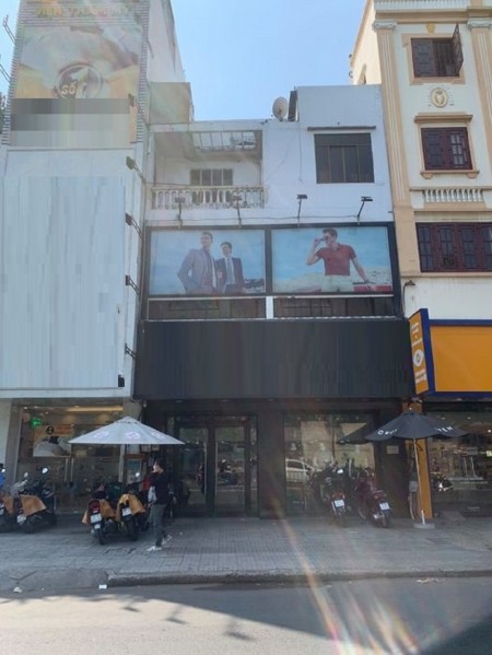 MT đường Trần Hưng Đạo, phường Cầu Kho Quận 1. DT: 8 x 18. Nhà 2L